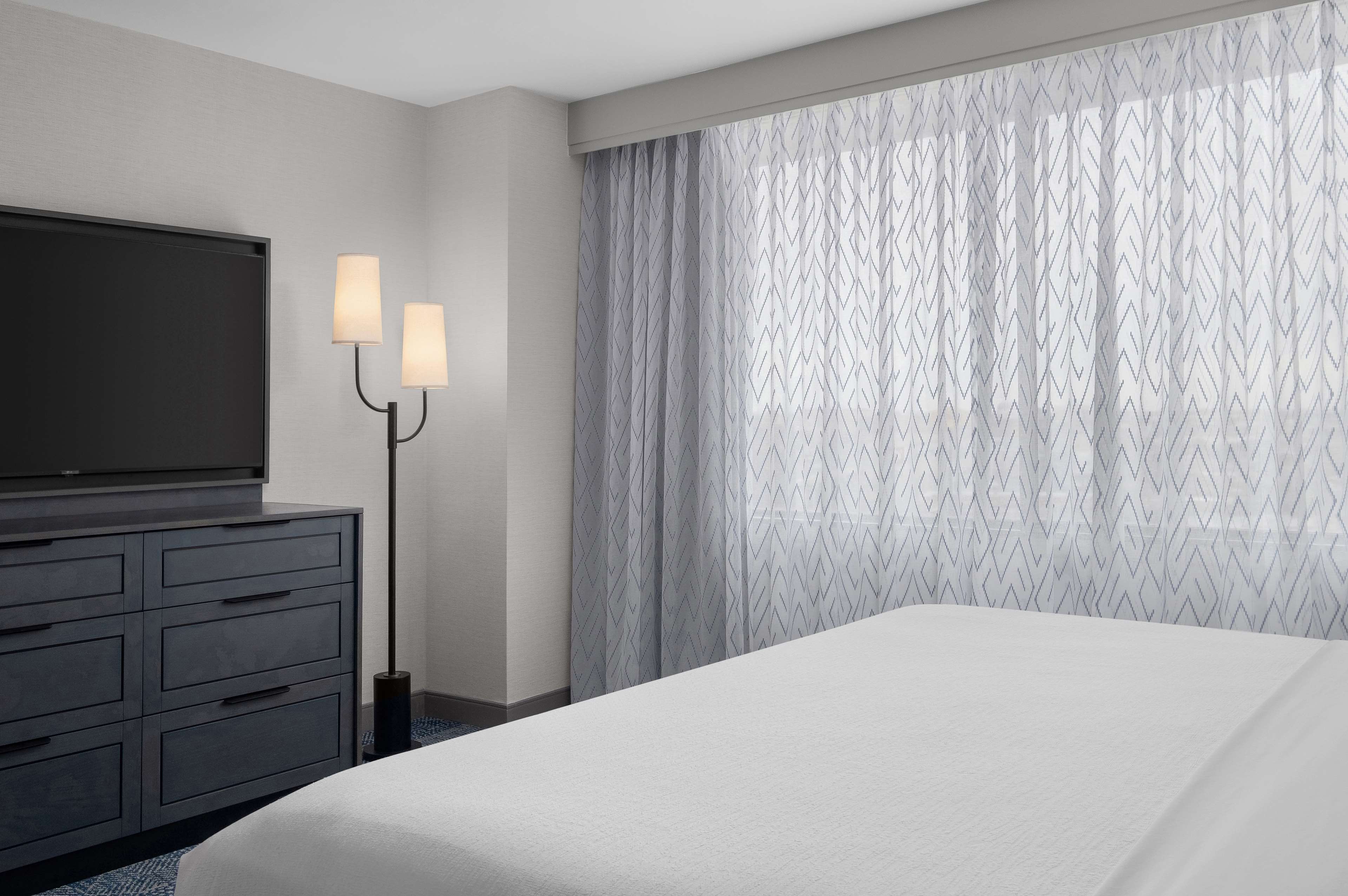 Embassy Suites by Hilton El Paso Room Type - 2 QUEEN 2 ROOM SUITE