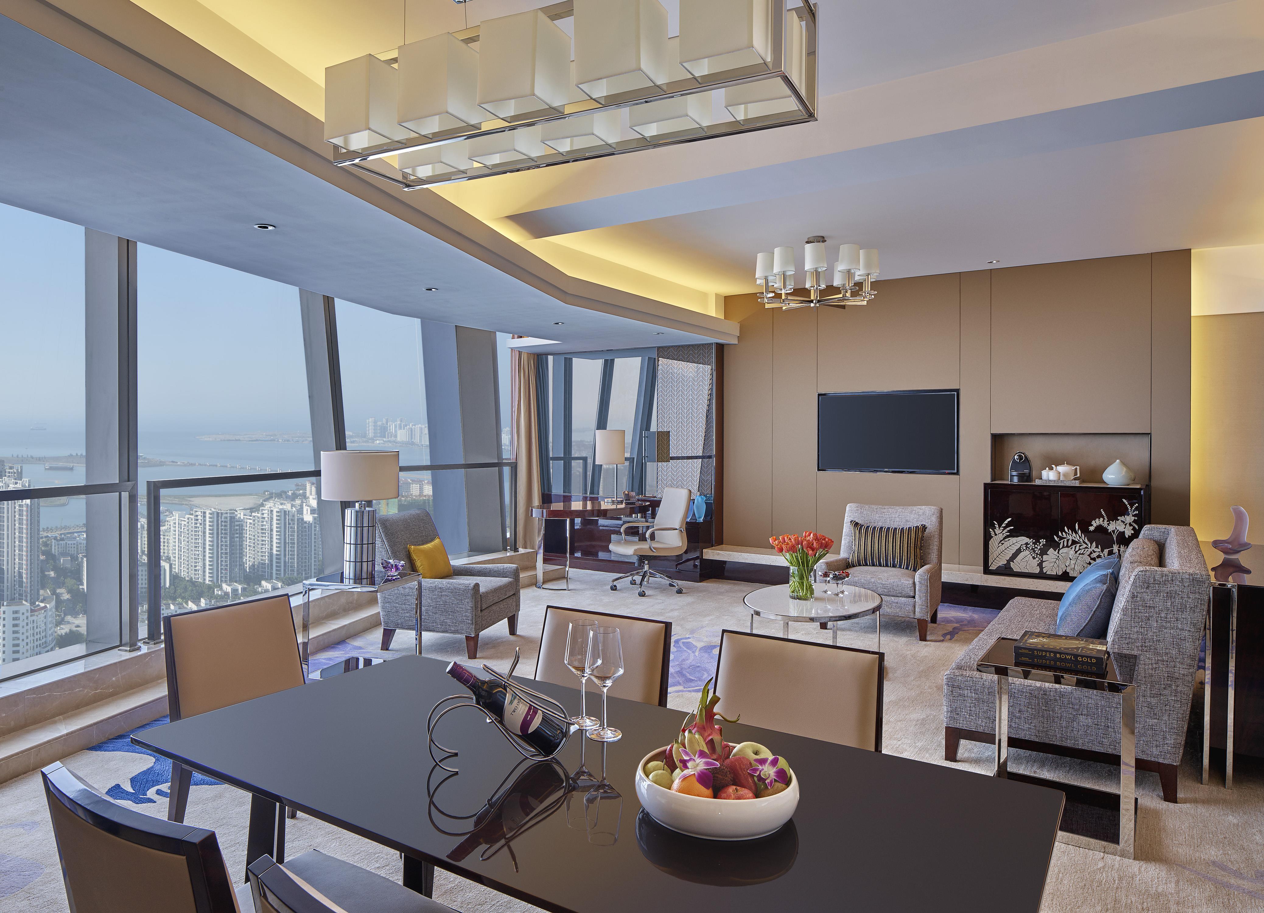 Hilton Haikou Room Type - ONE BEDRM DLX STE OCEAN VW
