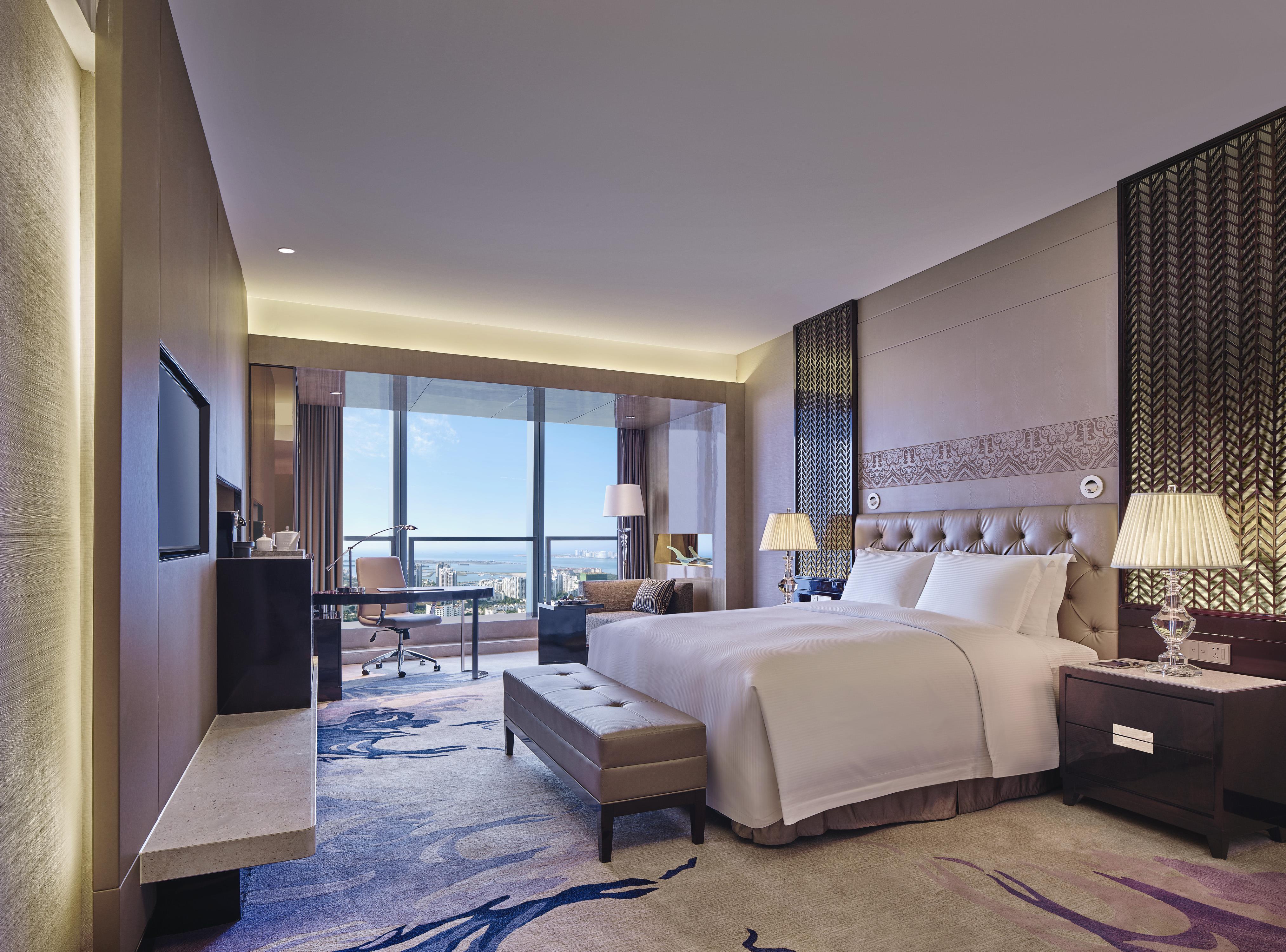 Hilton Haikou Room Type - KING EXEC ROOM OCEAN VIEW