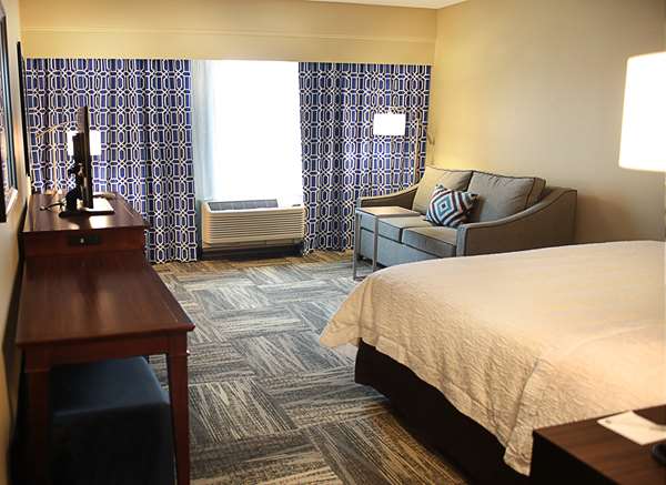  - Hampton Inn Medical Center Lexington