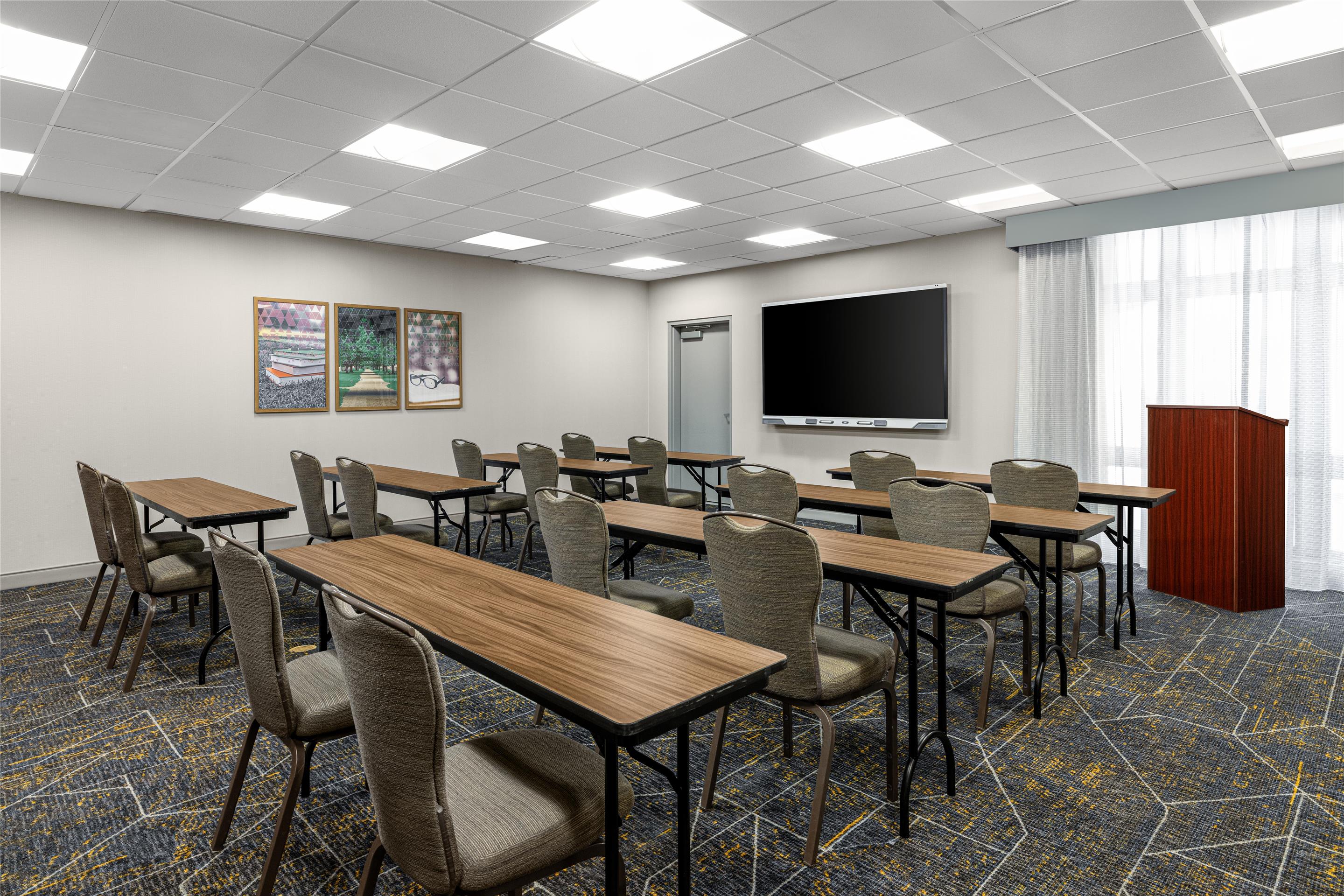 Meeting Room | Hampton Inn Lexington Medical Center