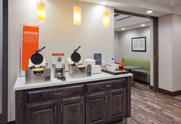 Restaurant - Hampton Inn & Suites South Sioux City