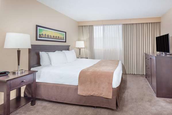  - Baymont Inn & Suites Red Deer