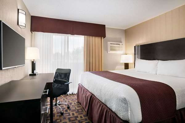  - Days Inn Sylvan Lake