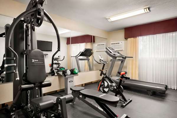 Fitness/ Exercise Room - Days Inn Sylvan Lake