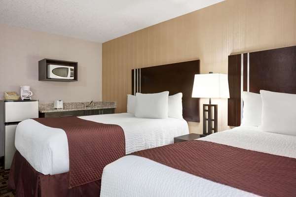  - Days Inn Sylvan Lake
