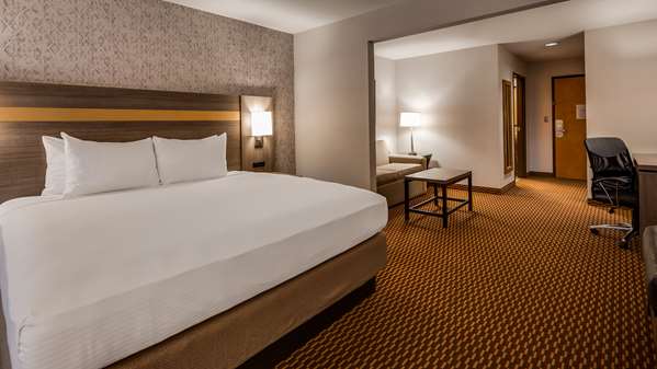  - Best Western Moriarty Heritage Inn