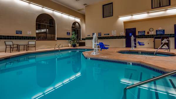 Pool - Best Western Moriarty Heritage Inn