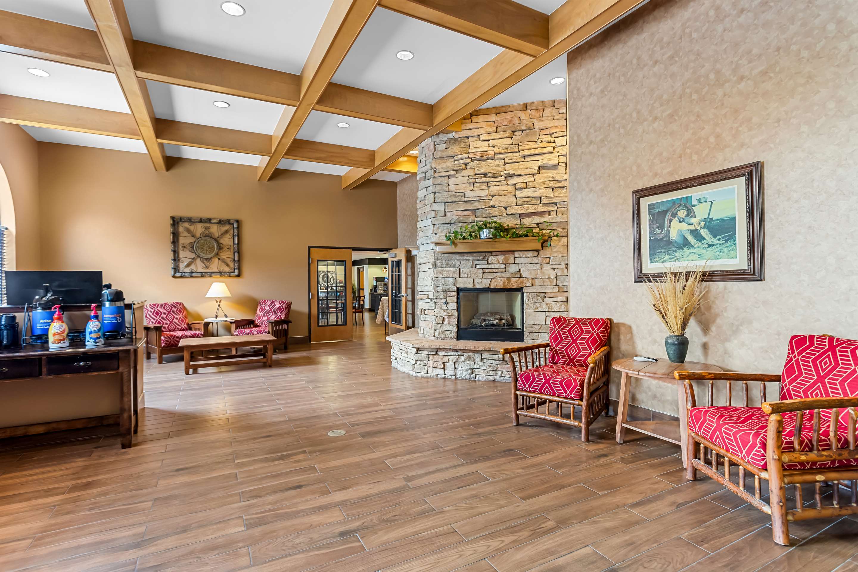 Lobby | Best Western Moriarty Heritage Inn