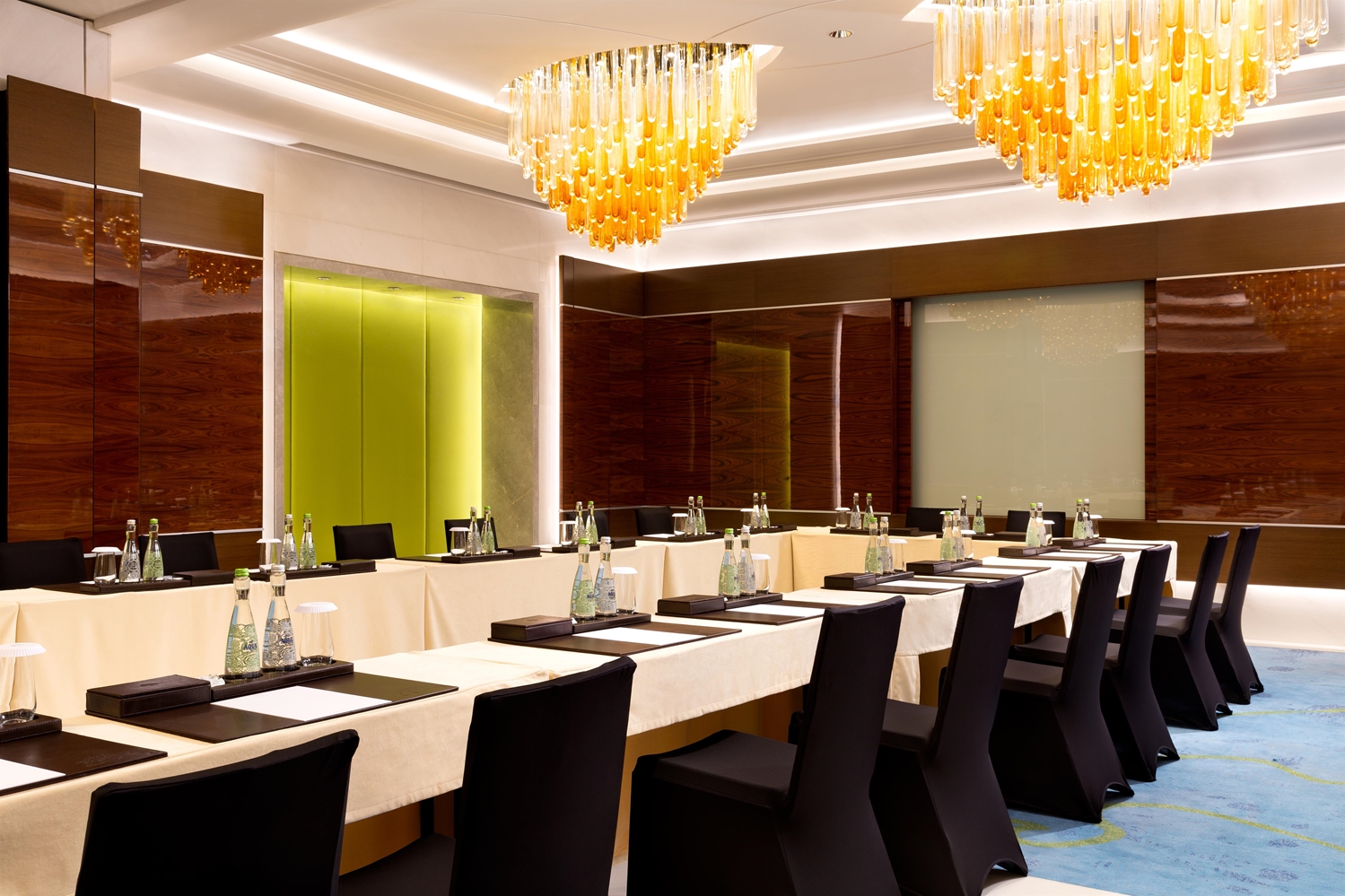 RAFFLES JAKARTA - Photo 37