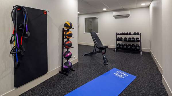 Fitness/ Exercise Room - Best Western Hampshire Inn Seabrook