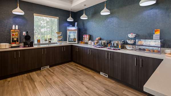 Amenities - Best Western Hampshire Inn Seabrook