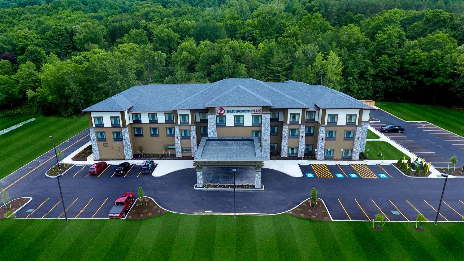 Best Western Plus The Hammondsport Hotel, NY See Discounts