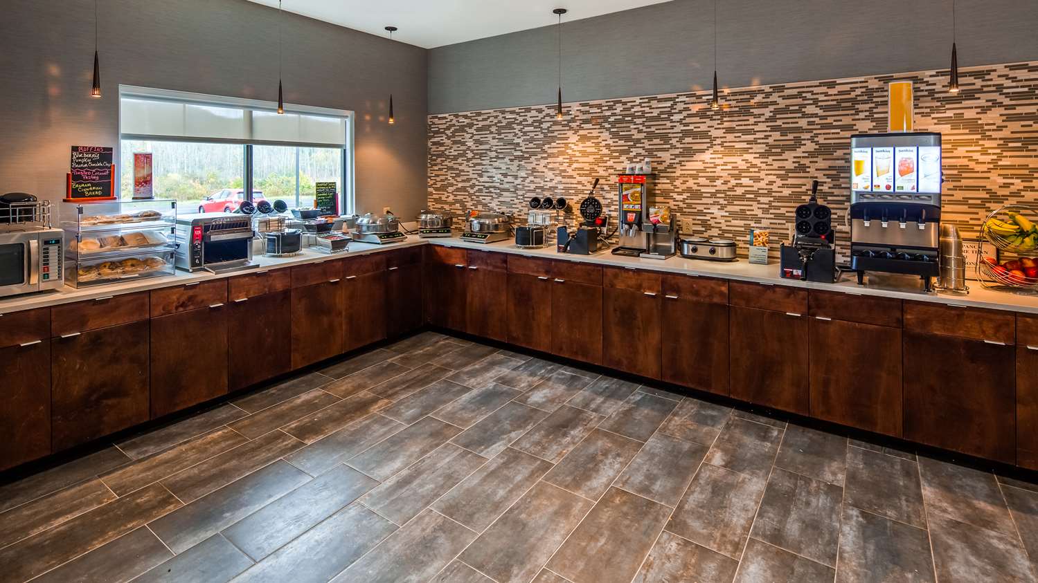 Best Western Plus The Hammondsport Hotel, NY See Discounts