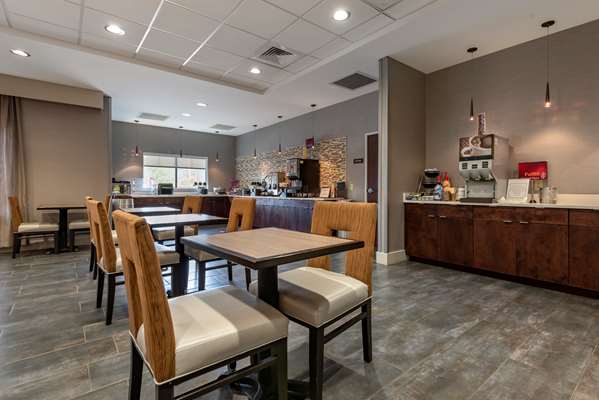 Amenities - Best Western Plus The Hammondsport Hotel