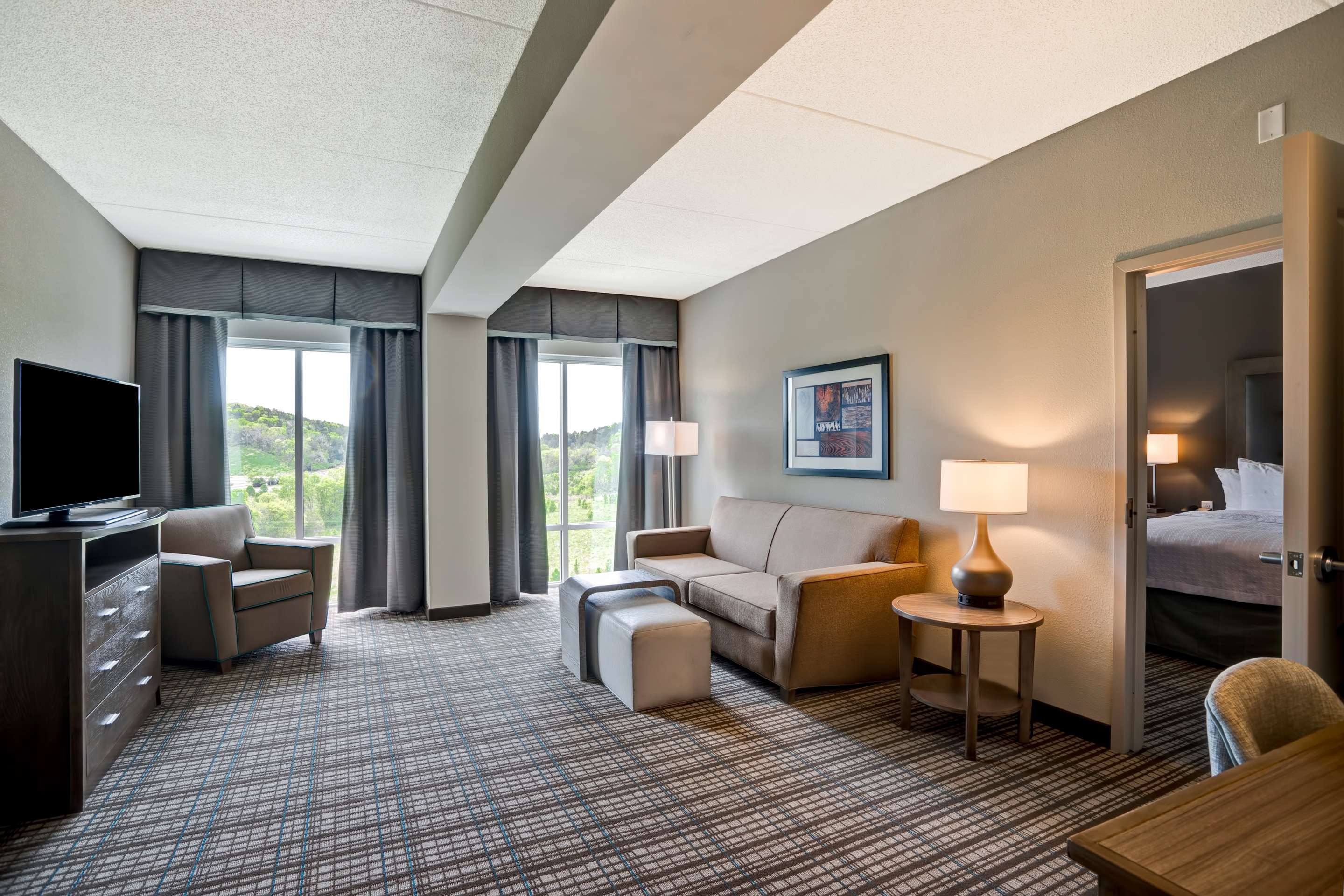 Guest room