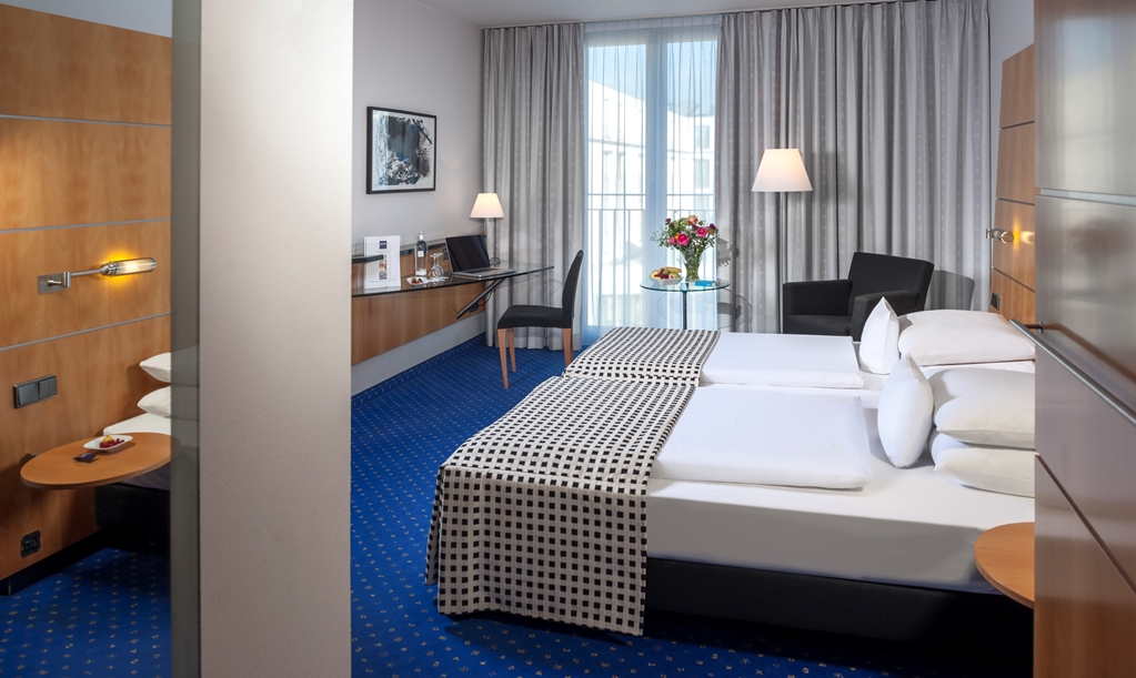 Dorint Potsdam Sanssouci-guestroom-Guest Room,Indoor/Interior,On-Site.jpg