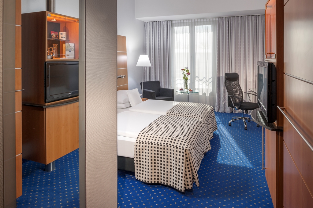 Dorint Potsdam Sanssouci-guestroom-Guest Room,Indoor/Interior,On-Site.jpg