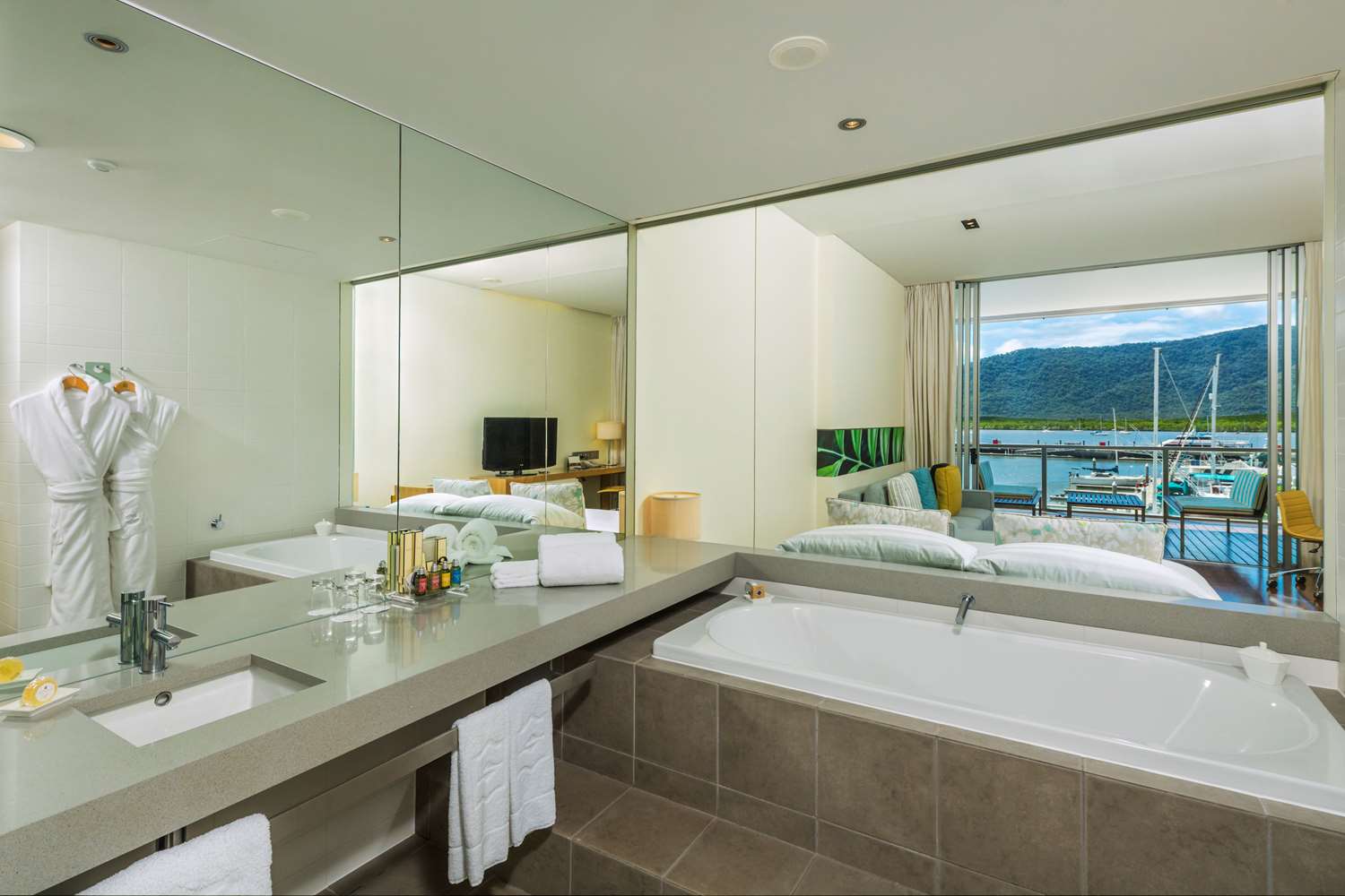 SHANGRI LA CAIRNS - Photo 6