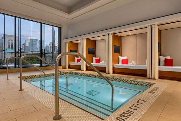 Fitness/ Exercise Room - Shangri-La Hotel Toronto