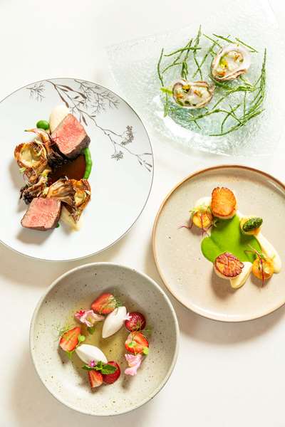 Restaurant - Shangri-La Hotel Toronto