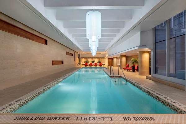 Pool - Shangri-La Hotel Toronto