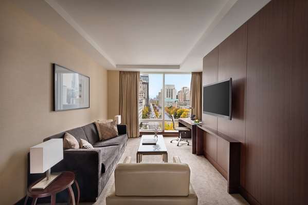 Suite - Shangri-La Hotel Toronto
