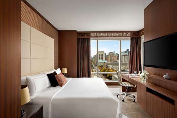Suite - Shangri-La Hotel Toronto