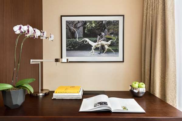 Suite - Shangri-La Hotel Toronto