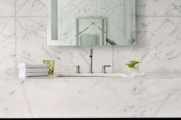 Suite - Shangri-La Hotel Toronto