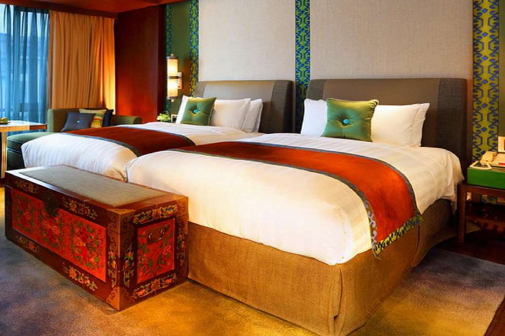 Shangri-La Hotel Lhasa-guestroom-Guest Room,On-Site.jpg