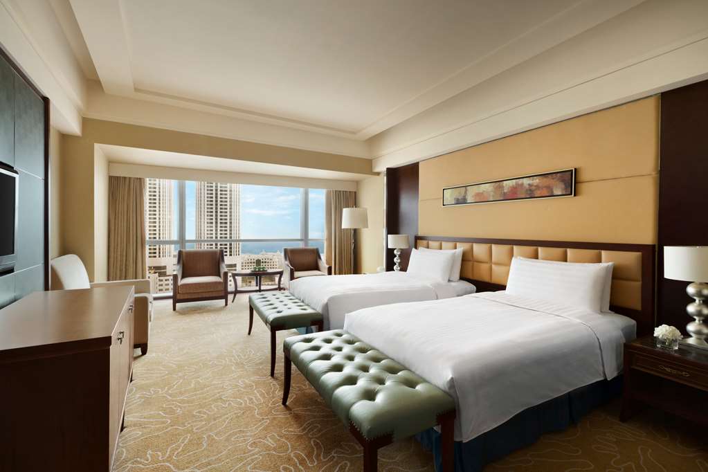 Shangri La Hotel Qingdao-guestroom-Guest Room,On-Site.jpg