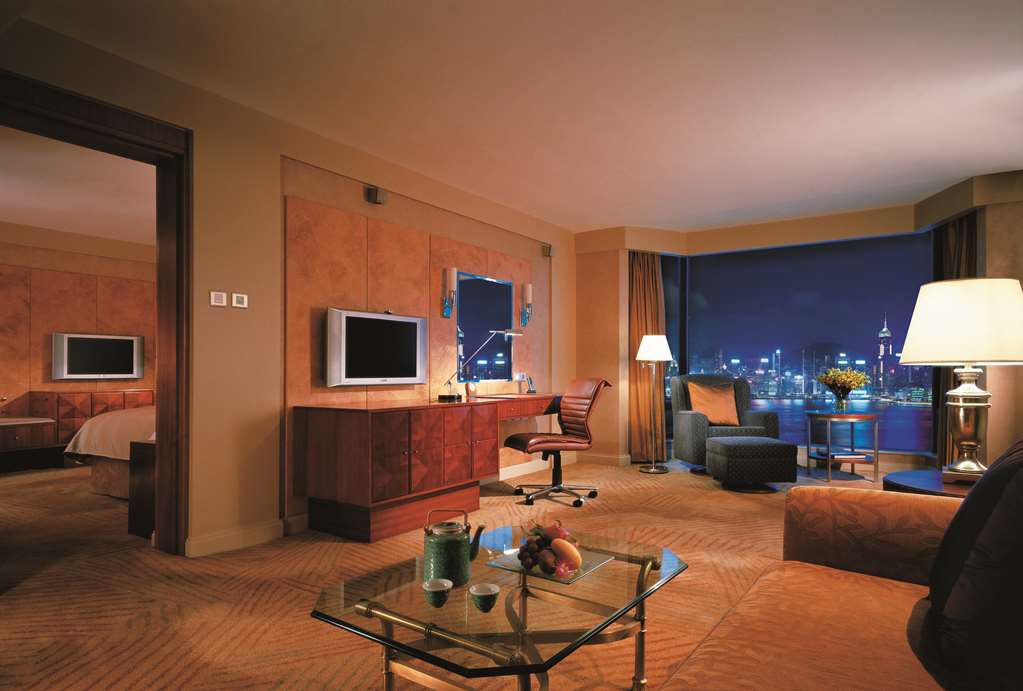 Kowloon Shangri-La Hong Kong-guestroom-Guest Room,Suite,On-Site.jpg
