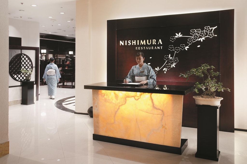 Shangri-La Hotel Surabaya