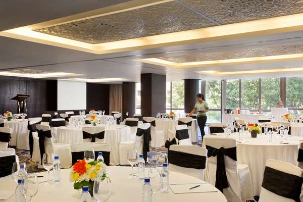 JEN MALDIVES MALE - Photo 41