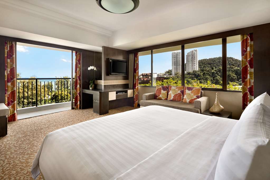 Shangri-La Golden Sands-guestroom-Guest Room,Suite,On-Site.jpg