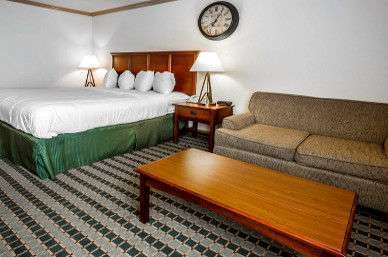  - Ramada Hotel Airport Birmingham - I-20 & I-59, Exit 129