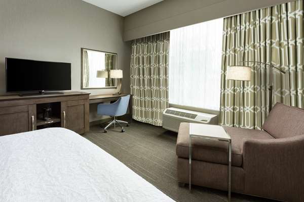  - Hampton Inn & Suites Napa