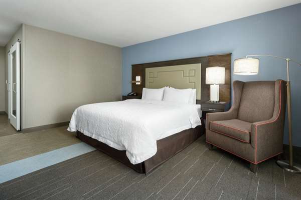  - Hampton Inn & Suites Napa
