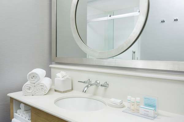  - Hampton Inn & Suites Napa