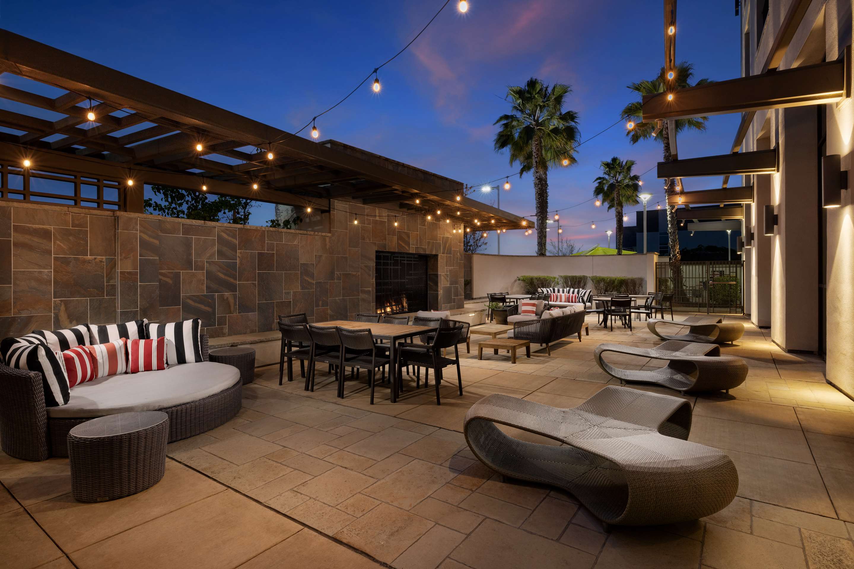 Exterior | Hampton Inn & Suites Napa