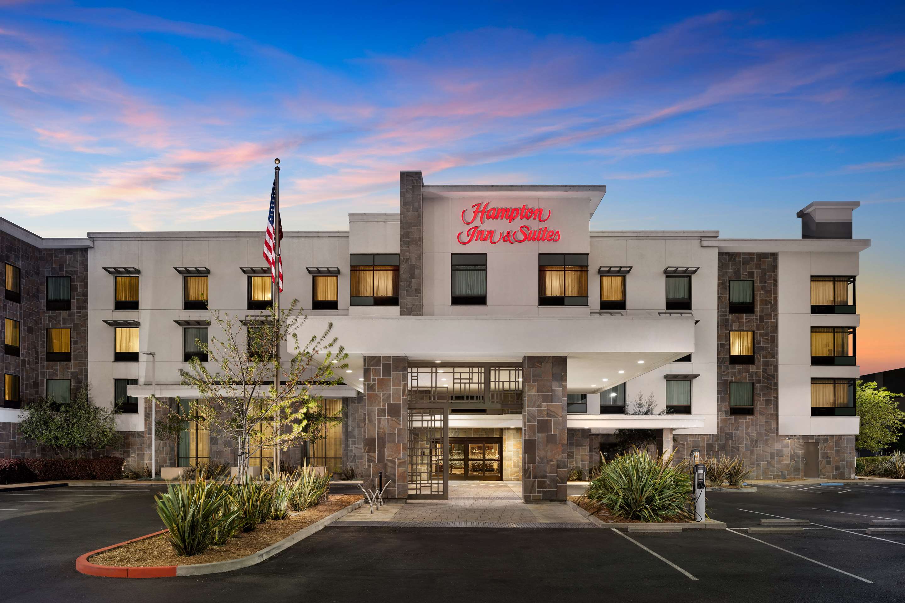 Exterior | Hampton Inn & Suites Napa