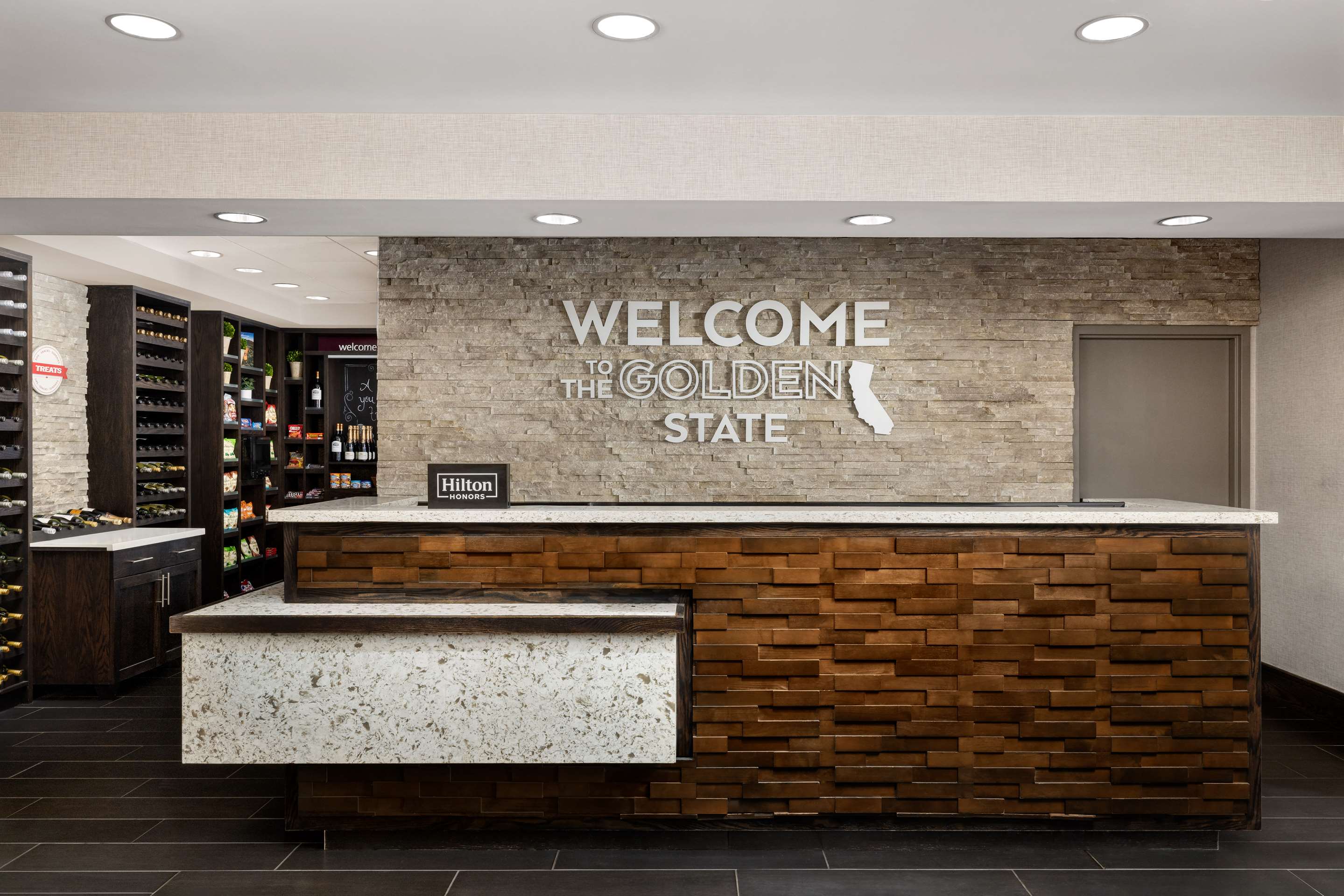 Reception | Hampton Inn & Suites Napa