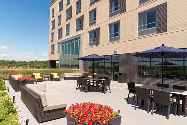 Exterior view - Hampton Inn & Suites Downtown Grand Rapids - I-196, Exit 78