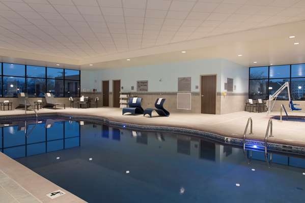Pool - Hampton Inn & Suites Downtown Grand Rapids - I-196, Exit 78