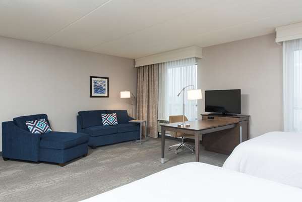  - Hampton Inn & Suites Downtown Grand Rapids - I-196, Exit 78