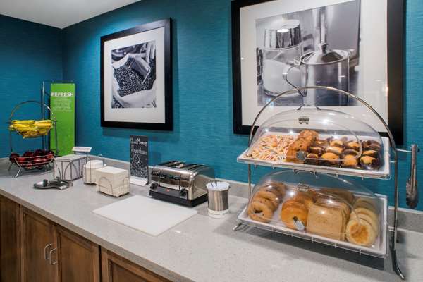 Restaurant - Hampton Inn Gulf Shores