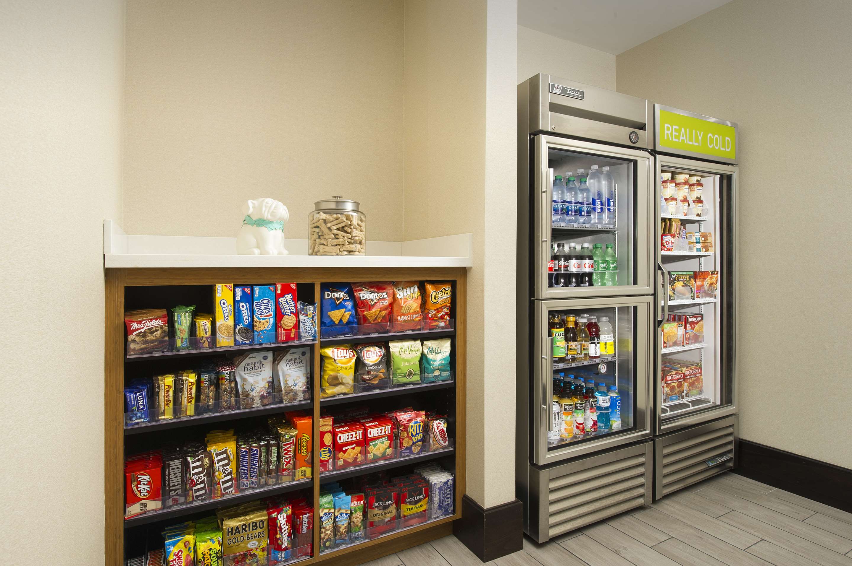 Restaurant | Home2 Suites by Hilton Hattiesburg