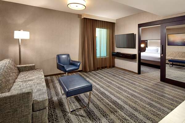  - Homewood Suites by Hilton Downtown San Diego - I-5, Exits 17 & 17A
