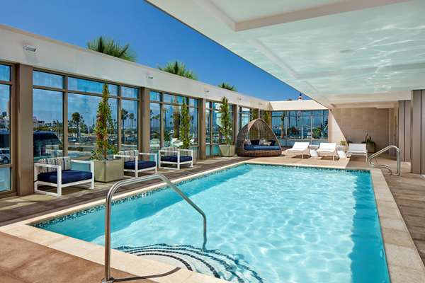 Pool - Homewood Suites by Hilton Downtown San Diego - I-5, Exits 17 & 17A